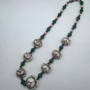 Czechoslovakia Uranium Glass Molded Glass Roses Necklace Art Deco Rare